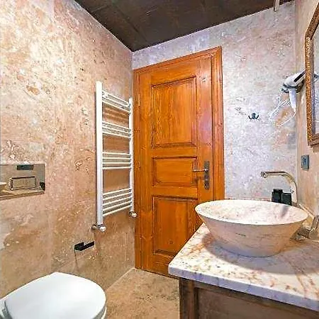 Abra Stone House